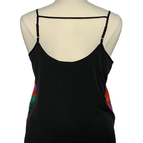 NWT Bisou Bisou Tossed Flower Camisole Tank Top S - Picture 4 of 4